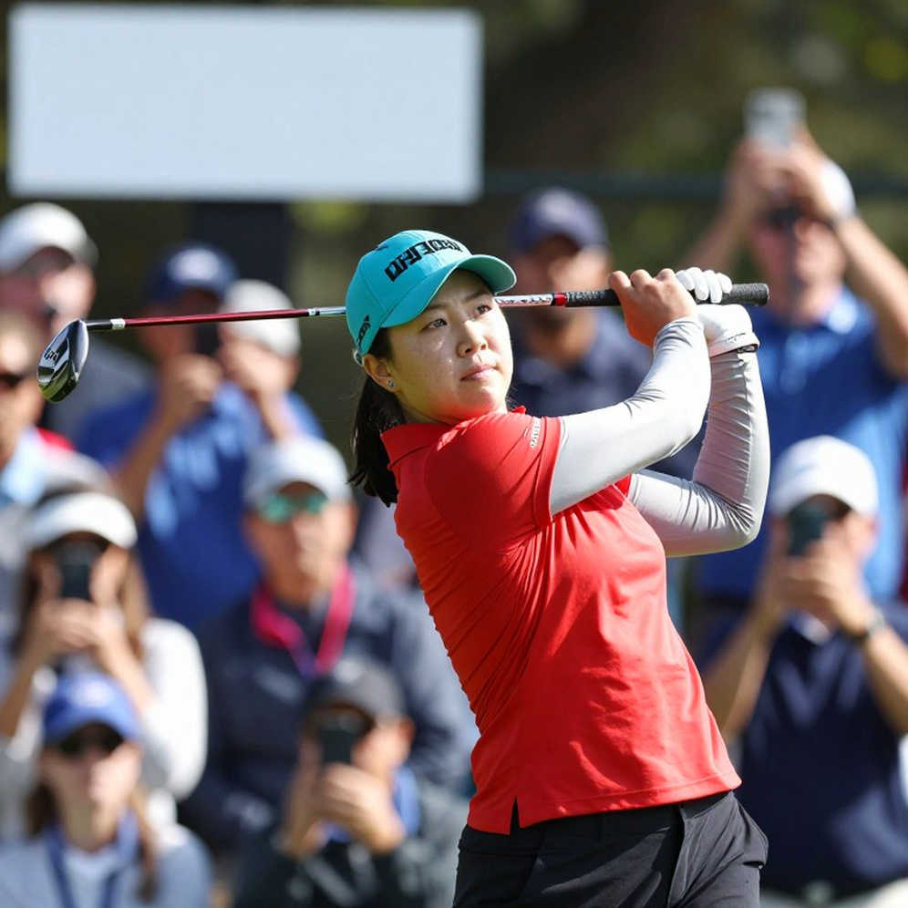 Solheim Cup 2026, ngày hai foursomes: Nửa điểm ở hố 18 và cái bẫy của thể thức đánh luân phiên Solheim Cup 2026, ngày hai foursomes: Nửa điểm ở hố 18 và cái bẫy của thể thức đánh luân phiên