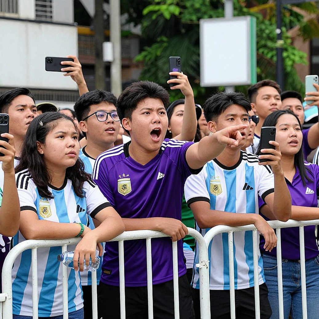 Quang Hải rời tuyển Việt Nam ngay ngày hội quân: Khoảng trống số 10 và bài toán chưa có đáp án của ông Kim Sang Sik
