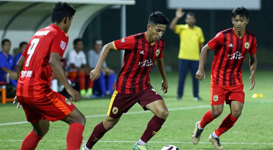 Điểm mù dữ liệu của bóng đá Việt Nam: Khi sơ đồ chỉ nằm trên tờ giấy Điểm mù dữ liệu của bóng đá Việt Nam: Khi sơ đồ chỉ nằm trên tờ giấy