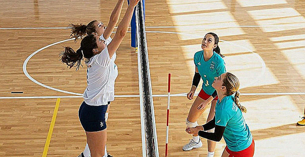 Hai Phong and the Golden Season of University Volleyball: Ho Thi Kim Dung, the Ca Dong Girl, and Da Nang University of Physical Education and Sports' Second Consecutive Title Hai Phong and the Golden Season of University Volleyball: Ho Thi Kim Dung, the Ca Dong Girl, and Da Nang University of Physical Education and Sports' Second Consecutive Title