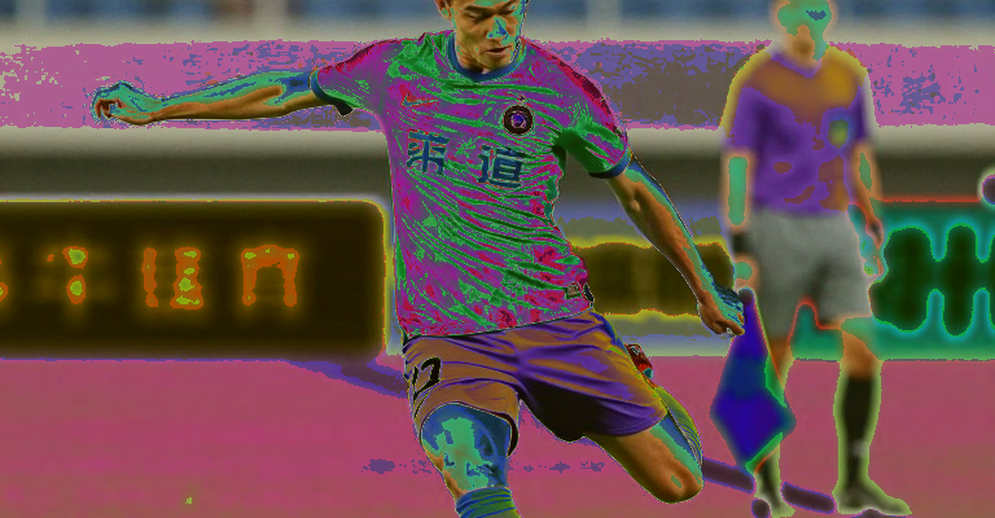 Zidane's set-piece weapon with the France national team: the corner routine outside the box and an untested experiment