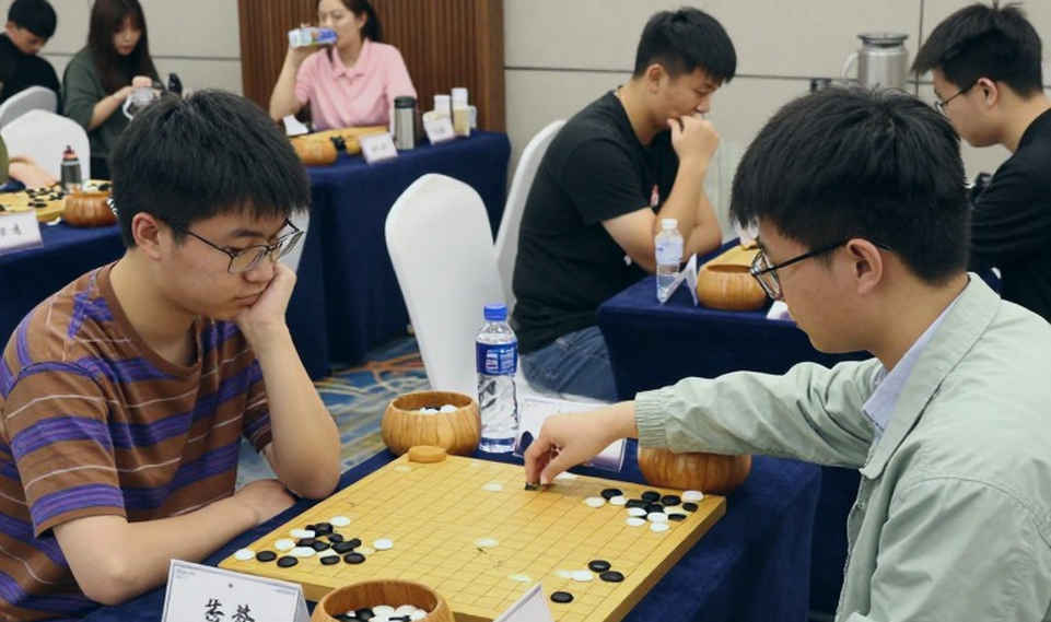 Đằng sau cú sốc Ả Rập Xê Út: Khi dữ liệu nói ngược lại đám đông