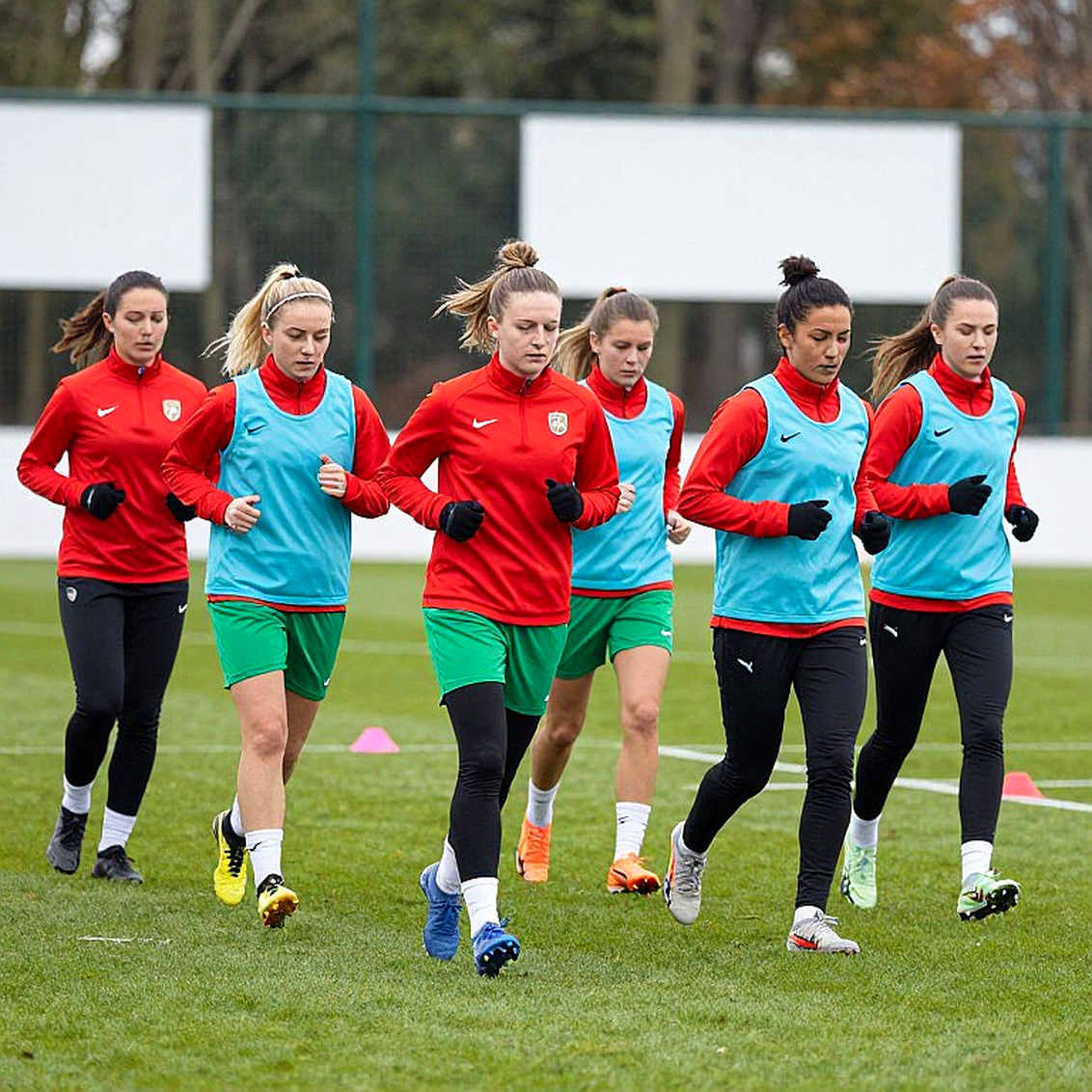 Chín bàn ở Dhaka, một lá thư xin tái đấu, và khoảng trống cuối cùng trước Asian Cup 2027