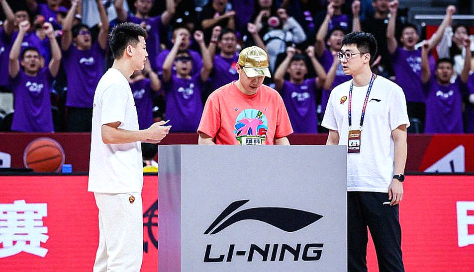 Tin đồn giao dịch Kawhi Leonard về Toronto Raptors: Bảng điều tra NBA xóa đường cho 'quái vật' trở lại
