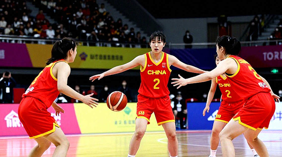V.League 1: Dòng tiền, dữ liệu và giới hạn của những bản hợp đồng