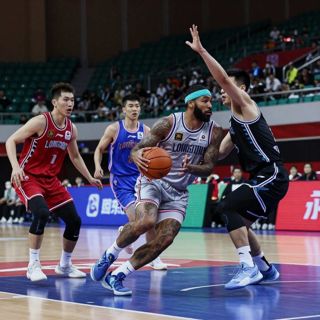 Tyler Dorsey và bài toán hợp đồng ở Olympiacos: Tâm lý ổn định hay rủi ro tiềm ẩn?