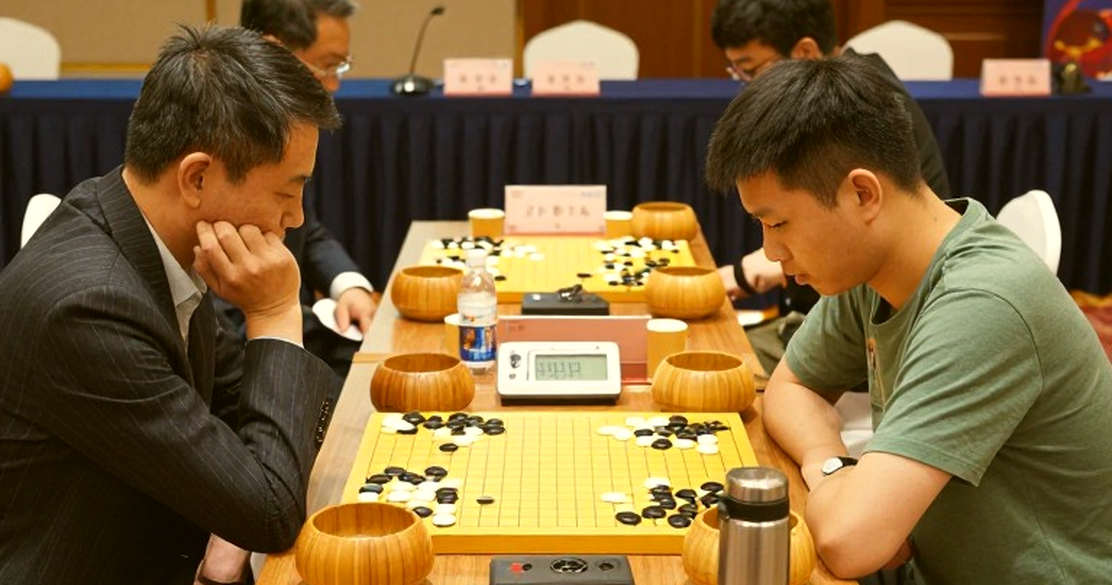 The Elephant Gambit and a Headline Without Data: Decoding the 'Legends & Prodigies' Newsletter The Elephant Gambit and a Headline Without Data: Decoding the 'Legends & Prodigies' Newsletter