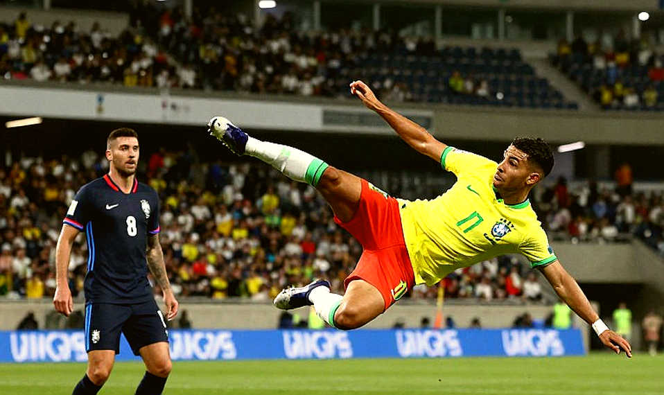 "Người bị đánh giá thấp nhất" ở Arsenal: Mikel Merino và bài toán vai trò mà lời khen không giải được