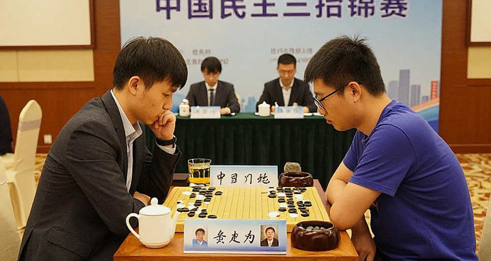 Carlsen và câu hỏi AI: Khi nhà vô địch tự thú nhận giới hạn của con người