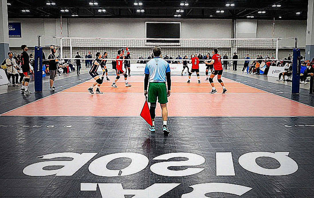 30 năm danh hiệu MOP bóng chuyền nữ NCAA: Một libero, hai danh hiệu chia sẻ và đường ống bãi biển bị bỏ quên