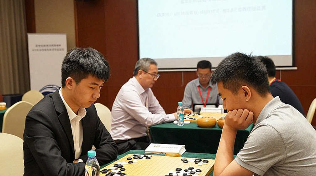 Gukesh vs Sindarov: Carlsen Names a Favourite Without a Single Number Gukesh vs Sindarov: Carlsen Names a Favourite Without a Single Number