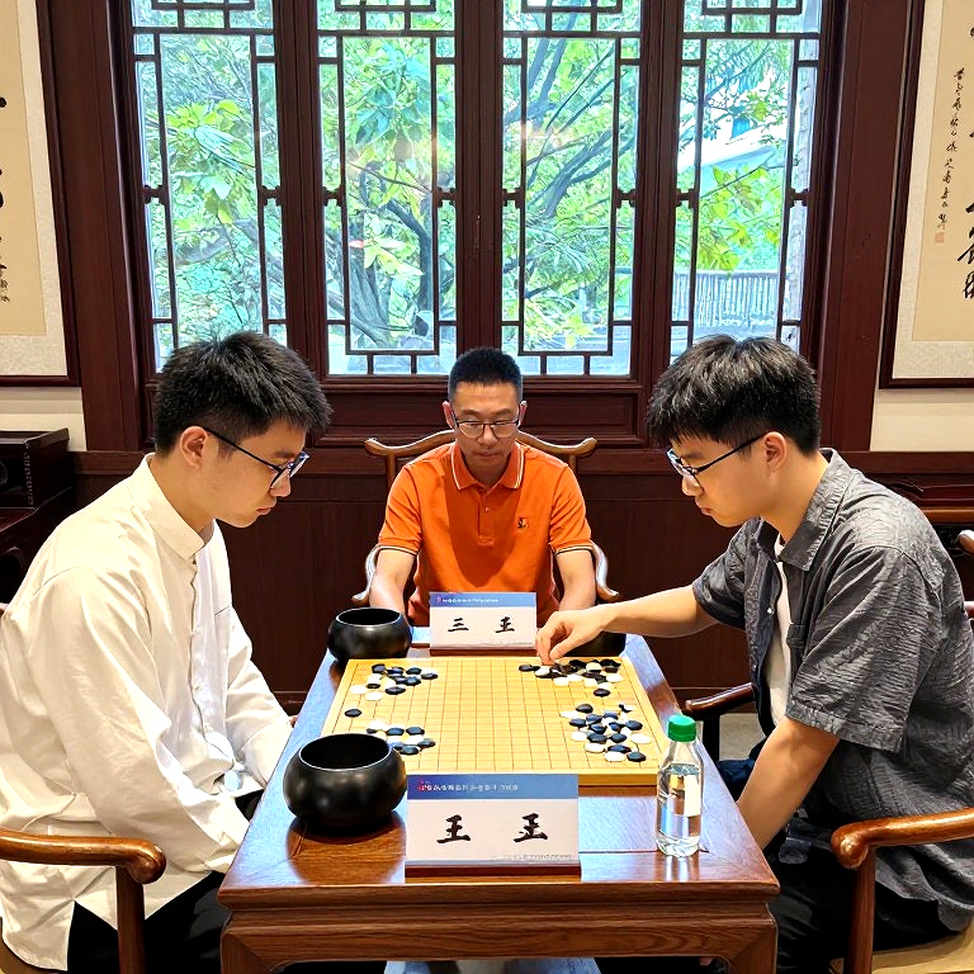 Clutch Chess, sáu video của Lilov và chỗ đứt gãy giữa tiêu đề với dữ liệu