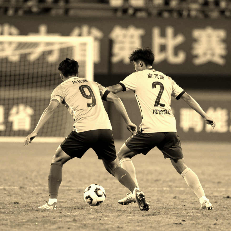 Asian Cup 2027 không hoãn, và tháng 11 của tuyển Việt Nam đang bị đo bằng đồng hồ phục hồi của Xuân Son