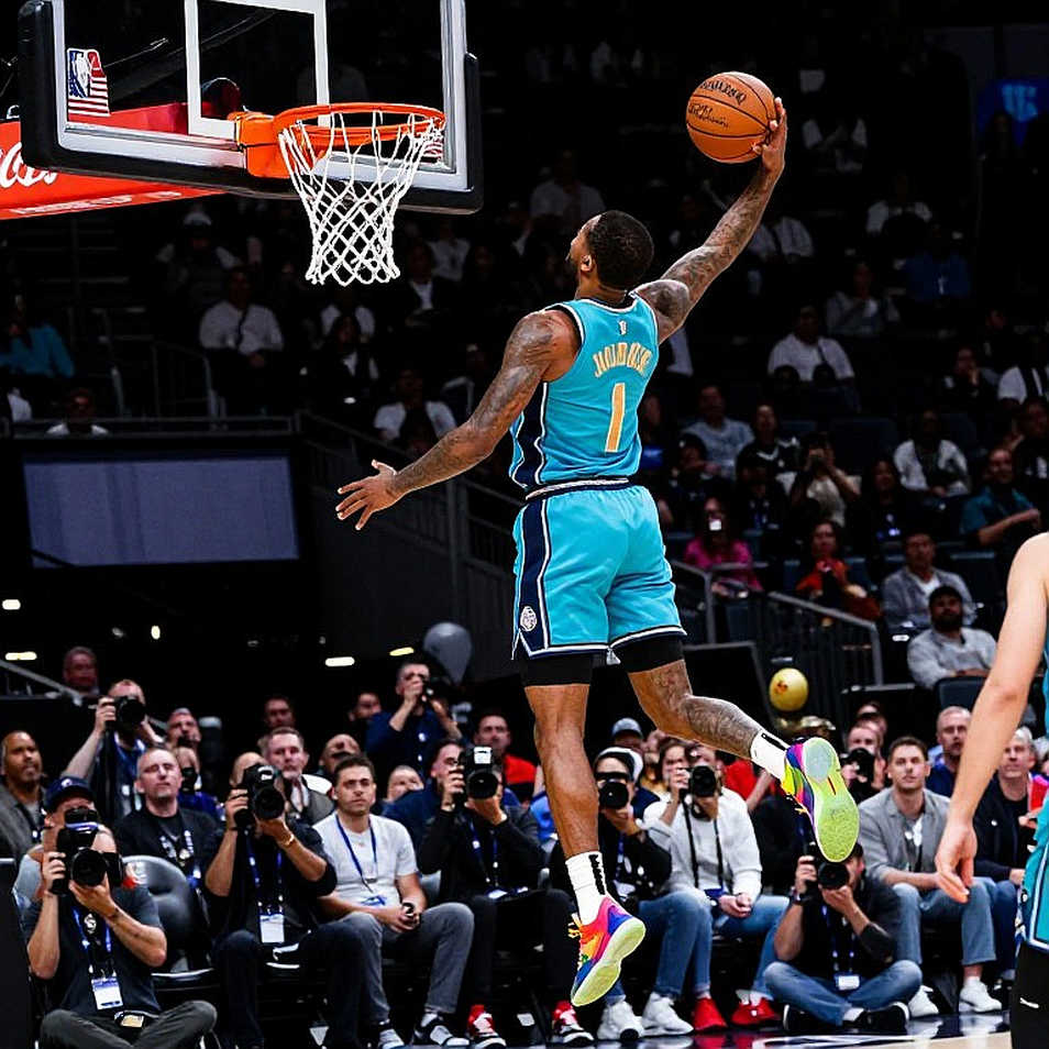 Russell Westbrook, triple-double và cái bẫy chỉ số nỗ lực trong NBA hiện đại