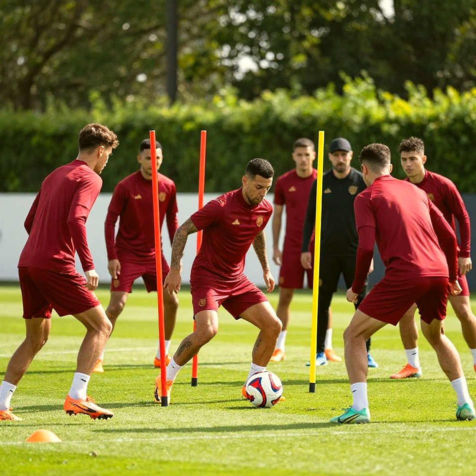 Từ bài học Lev Yashin đến ngôi vương Đông Nam Á: Hành trình truyền nhân bóng đá Nga tại Việt Nam Từ bài học Lev Yashin đến ngôi vương Đông Nam Á: Hành trình truyền nhân bóng đá Nga tại Việt Nam