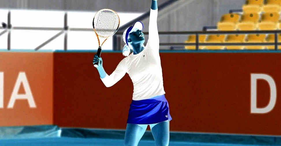 Hangzhou Open: A Day of Serves, and a Crack in the Source Data