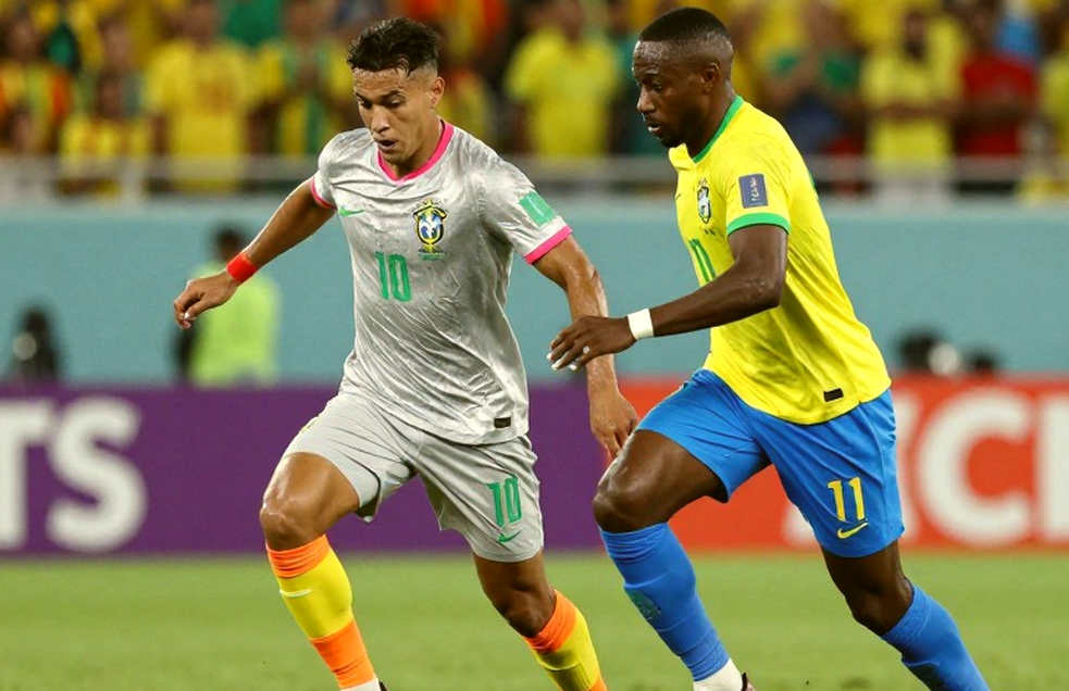 VAR Minute in the Big Tournament: The Handball Law and the Name 'Clear and Obvious'