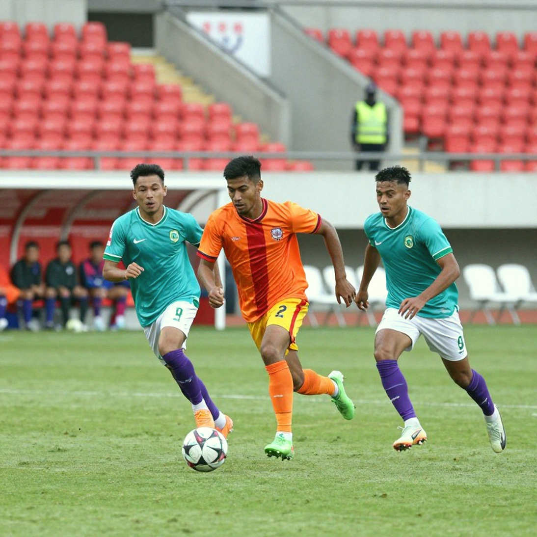 Nam Định thắng đậm HAGL 4-0, Nguyễn Xuân Son tỏa sáng ngay trận ra quân V-League 2026-2027 Nam Định thắng đậm HAGL 4-0, Nguyễn Xuân Son tỏa sáng ngay trận ra quân V-League 2026-2027