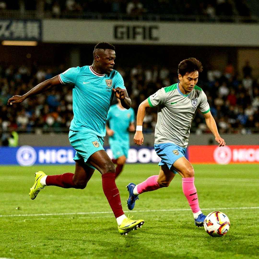 V.League và kỳ chuyển nhượng: khi tin đồn đi trước, hợp đồng đi sau