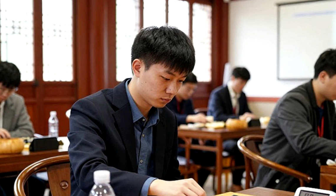 Phòng thủ Ấn Độ Vua: Nước đi 9...a5 và bản đồ không gian trước lưỡi lê 9.b4