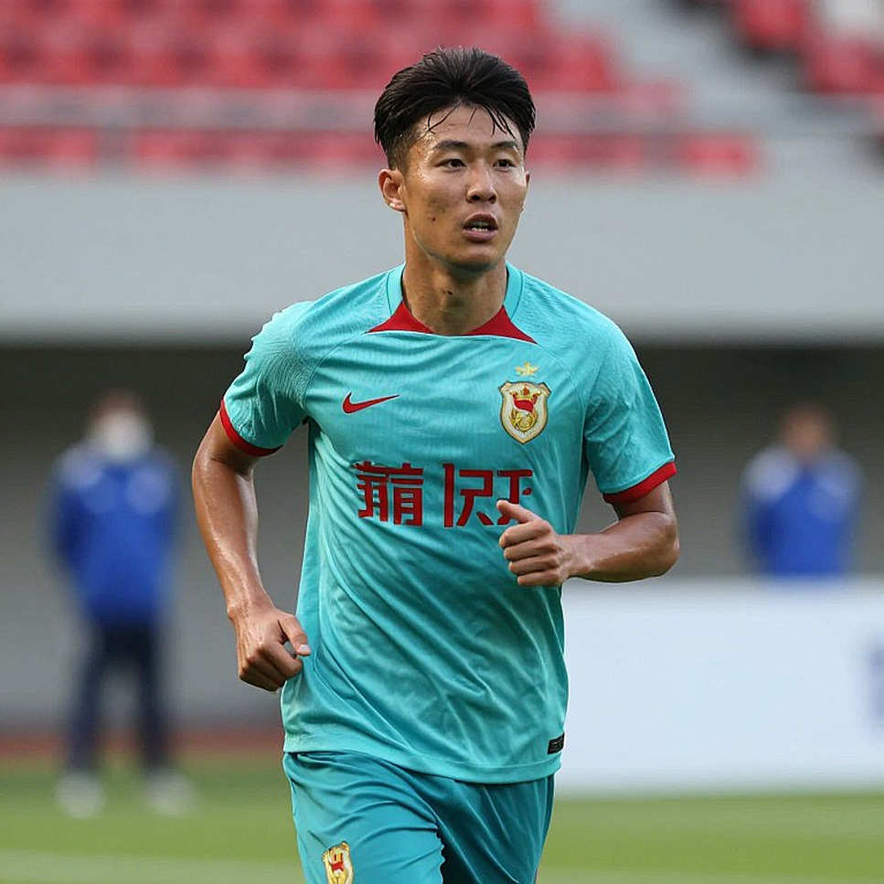 The Blank Cell on Page 12: Vietnamese Football's Unverified Data and What It Costs The Blank Cell on Page 12: Vietnamese Football's Unverified Data and What It Costs