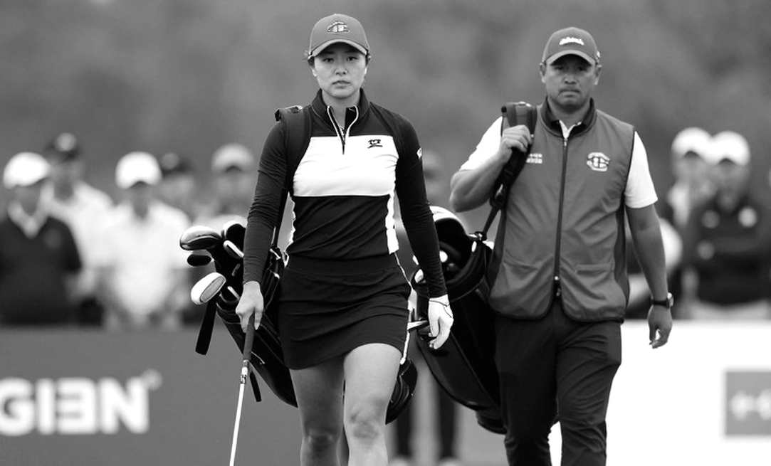 Hố 18 tại Wentworth: JJ Spaun vô địch BMW PGA Championship và vết nứt dữ liệu của Manuel Elvira