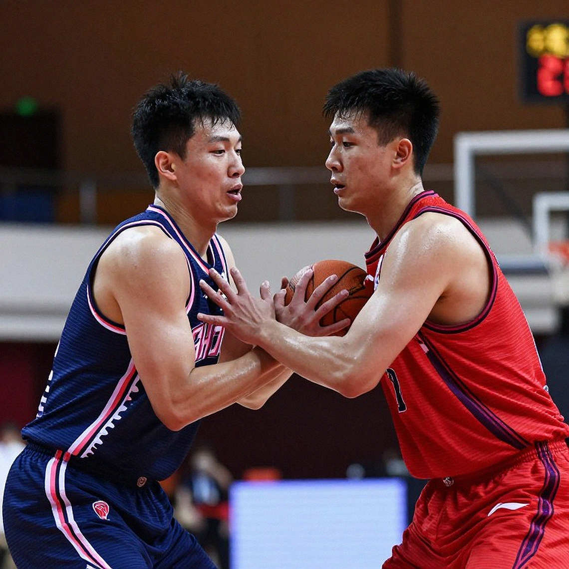 Gấu nhảy múa, giấc mơ Durant và mệnh lệnh không được thua: Panathinaikos bước vào mùa giải định mệnh