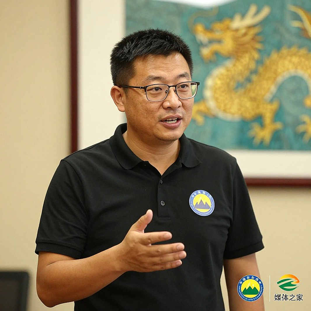 Khoảng trống thông tin ở kỳ chuyển nhượng V.League: khi im lặng cũng là một dạng dữ liệu